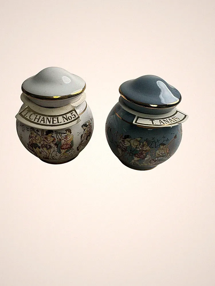 2 Perfume in Ceramic Solid Perfume Bottle Trinket Jar T. Chanel No 5,T.Anais