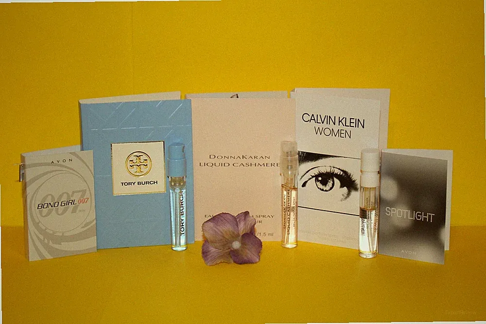 5 Designer Perfume Sample Lot: Jolie Fleur Bleu, CK Women, Liquid Cashmere +2