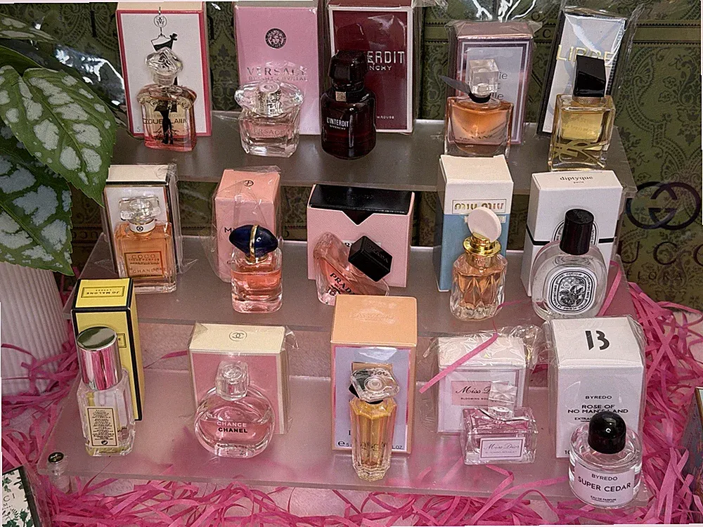 7 PC Mini Designer Fragrances Gucci Chanel Dior Versace Bvlgsri Tom Ford YSL