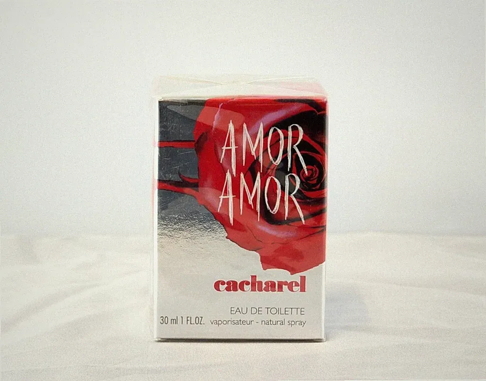 Amor Amor by Cacharel EDT 1 oz Perfume for Women New in Box - Made in France