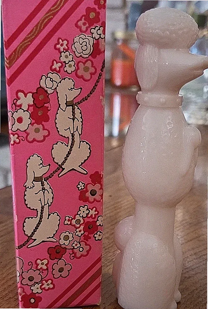 Avon Bon Bon Unforgettable Cologne 1 fl. oz. Poodle Collectible Bottle w/ Box