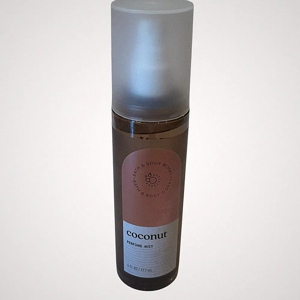 BATH & BODY WORKS COCONUT PERFUME MIST FINE FRAGRANCE MIST SPRAY 8FL OZ