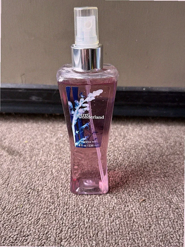 Bath & Body Works Secret Wonderland Fragrance Mist Spray Old Bottle Design NOS
