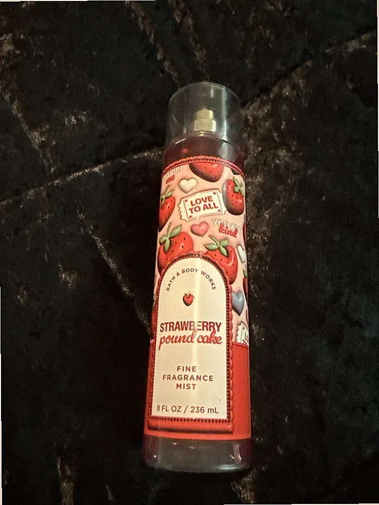 Bath & Body Works Strawberry Pound