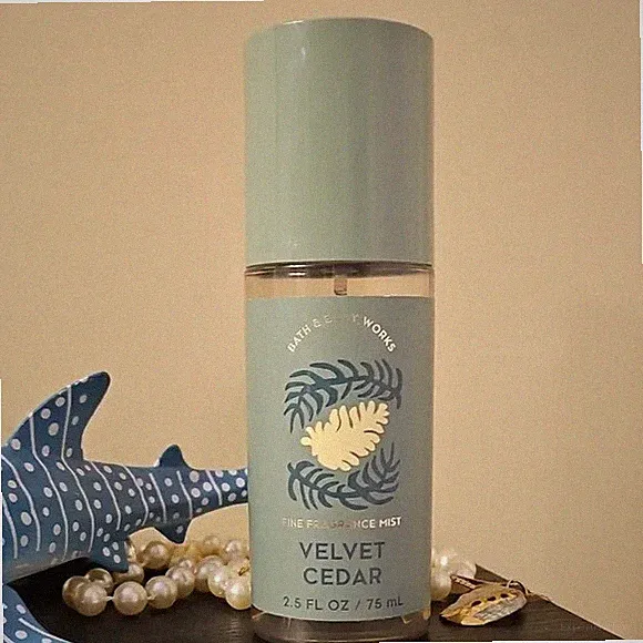 Bath & Body Works Velvet Cedar Fragrance Body Mist Spray Travel Size 2.5 oz