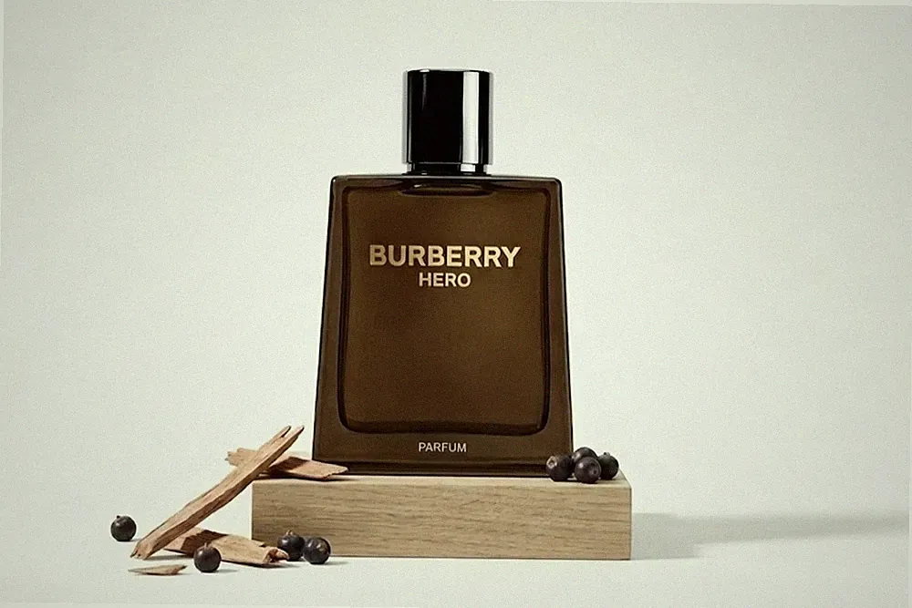 Burberry Hero Parfum Spray 100 ml Wood Scent Regular Size Men's Fragrance