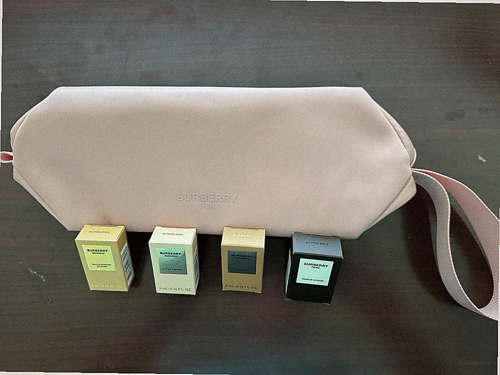 Burberry Mini Perfume Gift Set Goddess + Hero 4 x 5ml Minis + Cosmetic Bag New