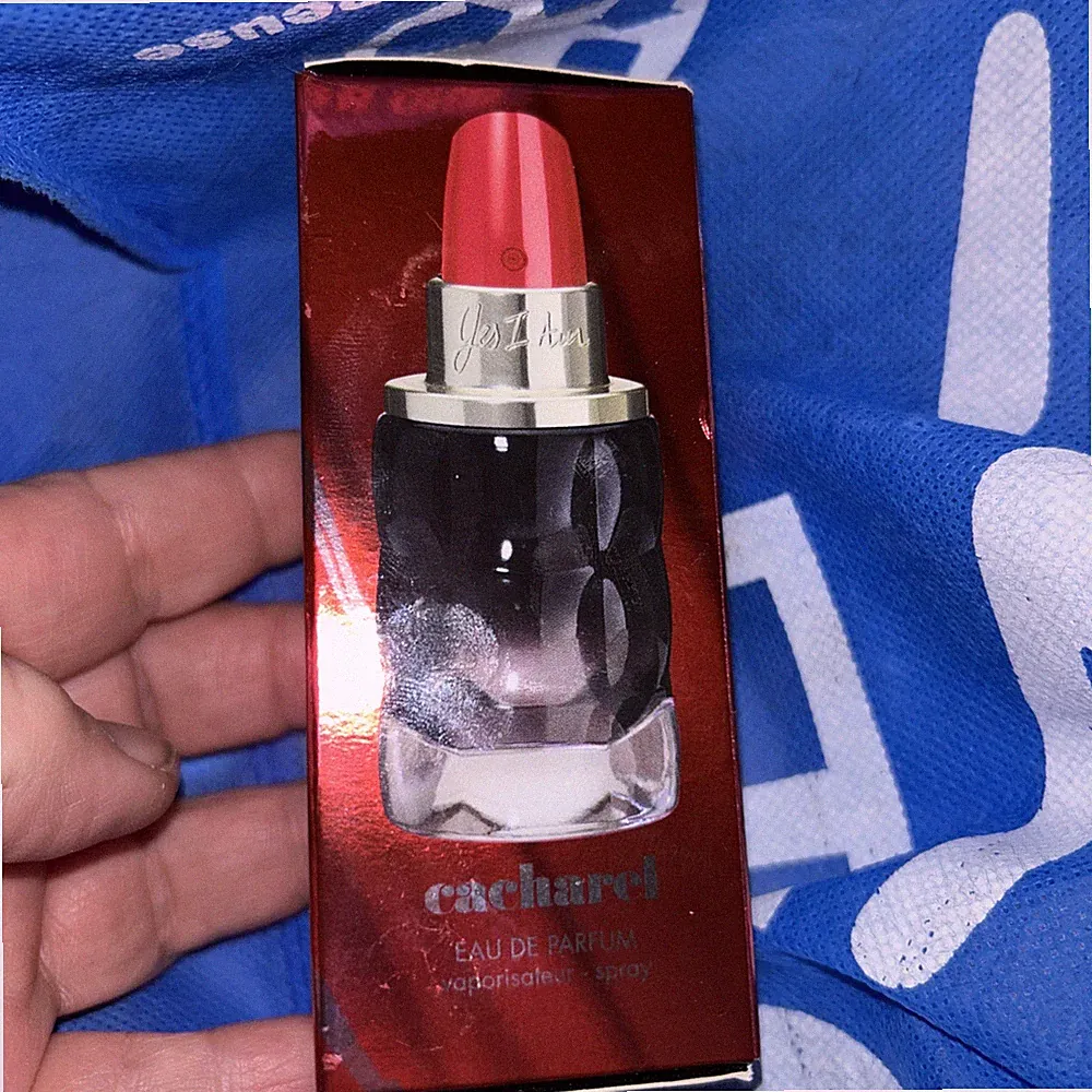 Cacharel Eau de Parfum Spray