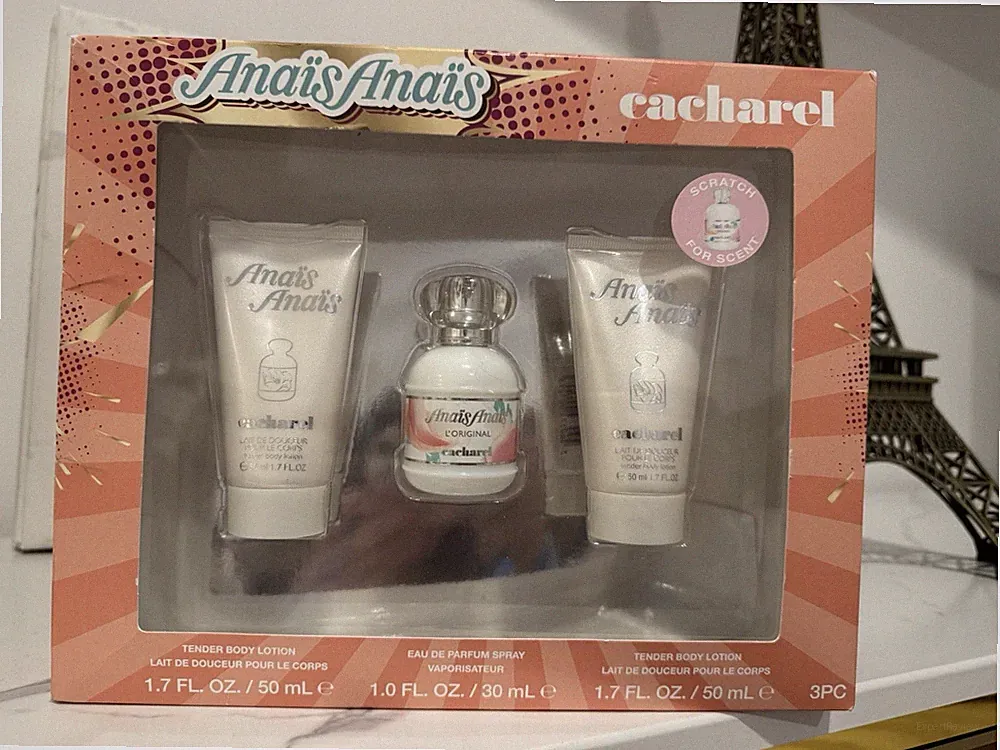Cacharel Women's Anais Anais L'Original Perfume Parfum Body Lotion 3Pc Gift Set
