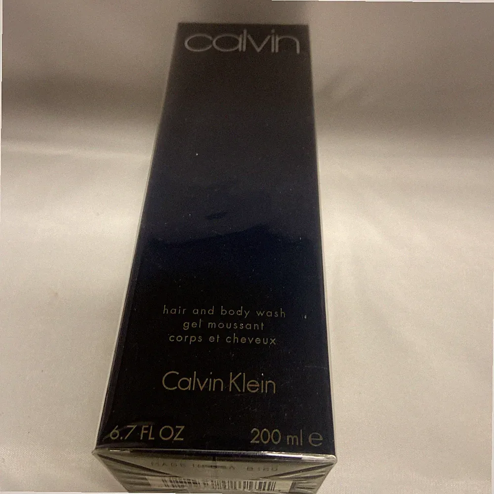 Calvin Klein Hair & Body Wash 6.7 fl oz – Luxurious Unisex Fragrance NIB.Rare.