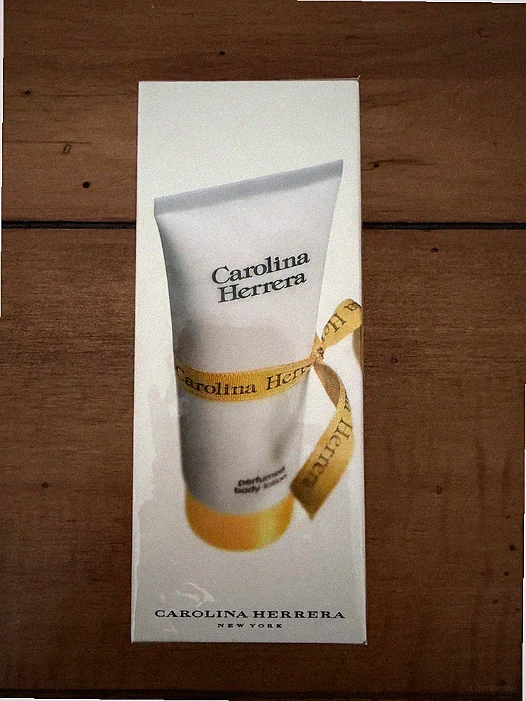 Carolina Herrera Perfumed Body Lotion Moisturizer Avocado Oil 75ml 2.5 fl oz
