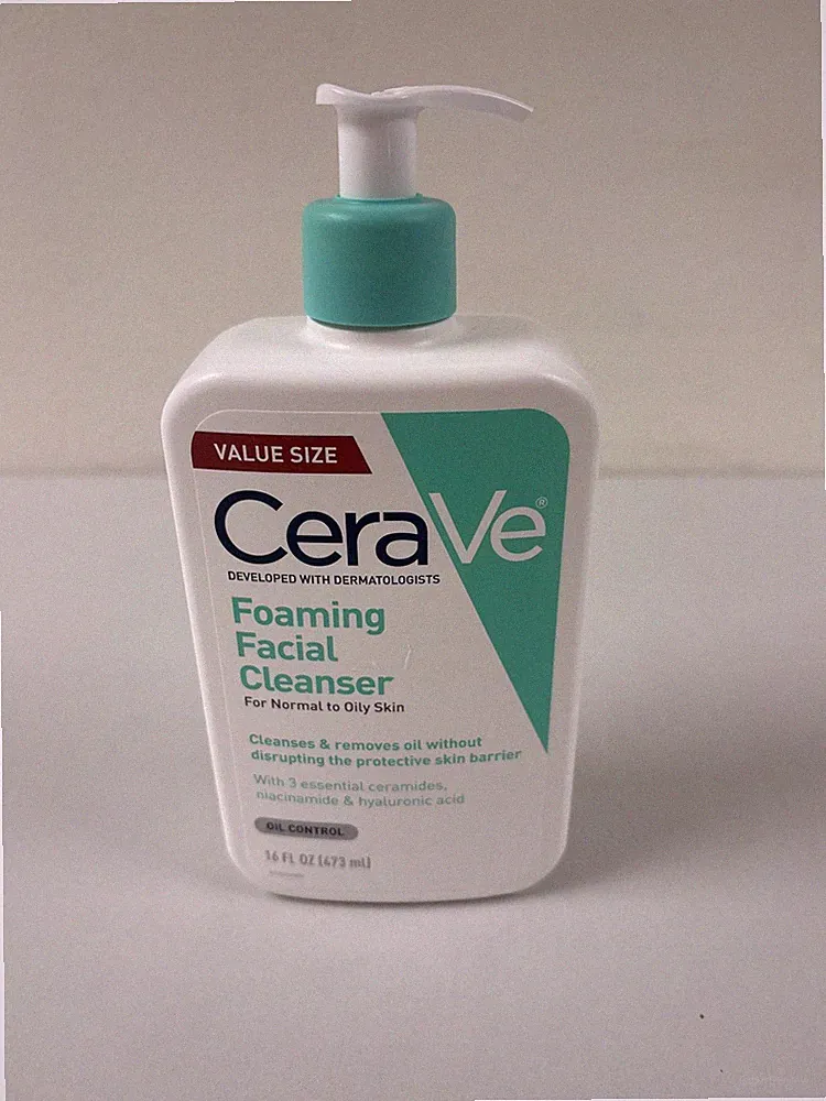 CeraVe 16 oz Fragrance Free Foaming Facial Cleanser for Oily Skin B11-41