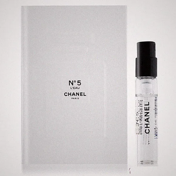 Chanel N° 5 L'Eau Eau de Toilette mini Spray 1.5ml