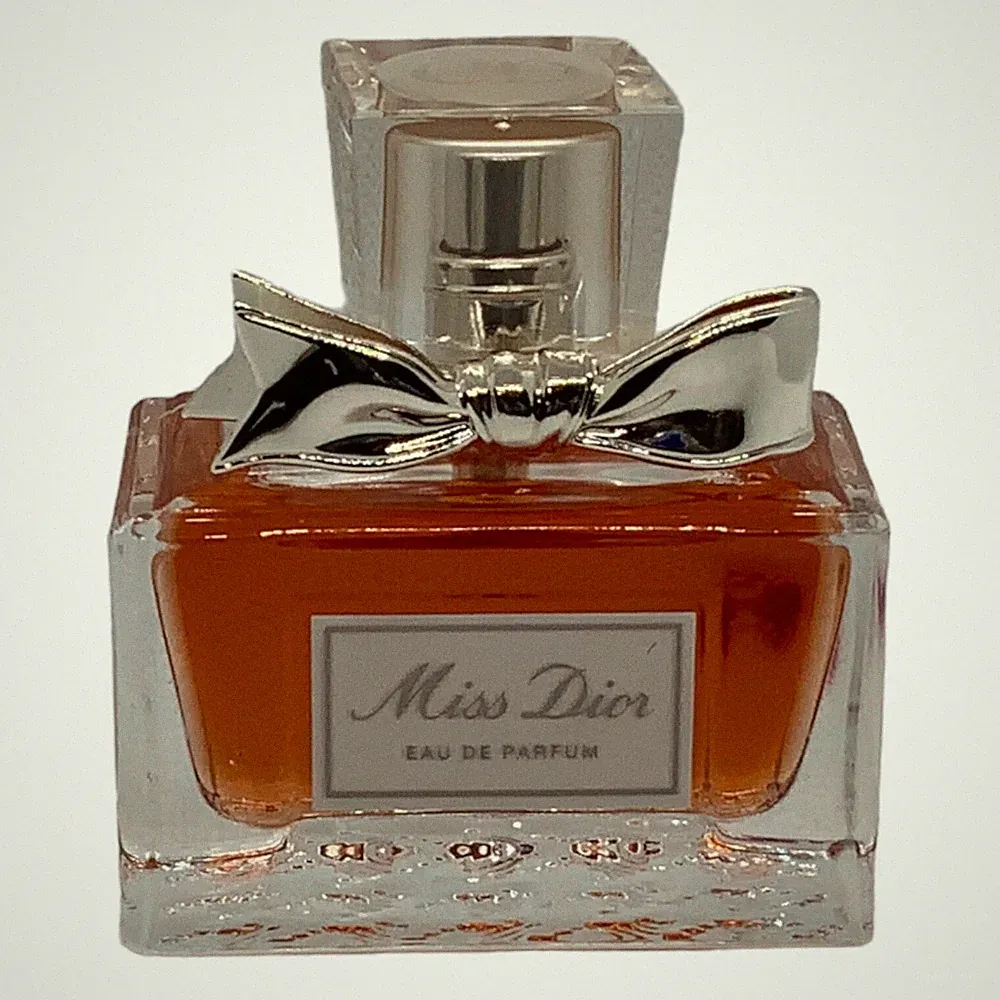 Christian Dior Miss Dior Eau De Parfum Spray 1 oz 30ml Perfume Women Old Formula