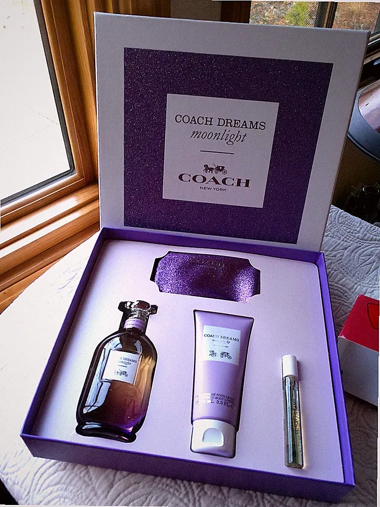 COACH DREAMS MOONLIGHT PERFUME GIFT SET 4 PIECE SPRAY + LOTION + BAG + TRAVEL SZ