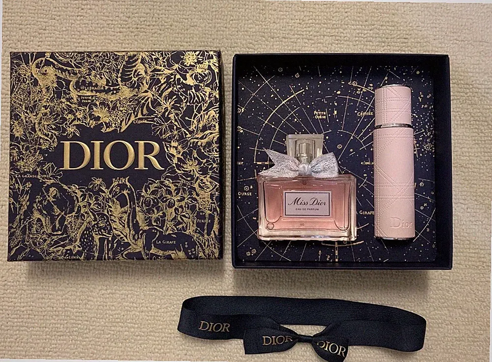 DIOR Miss Dior Eau de Parfum Gift Set Limited Edition with Travel Spray Perfume