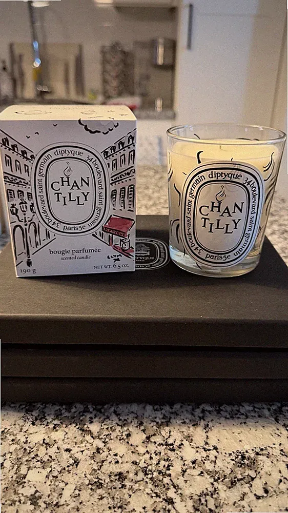 diptyque Chantilly Scented Candle Decorative Glass White Paris Theme Wax 190g