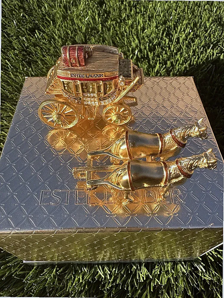 ⭐️ Estée Lauder Gilded Stagecoach Compact Perfume⭐️