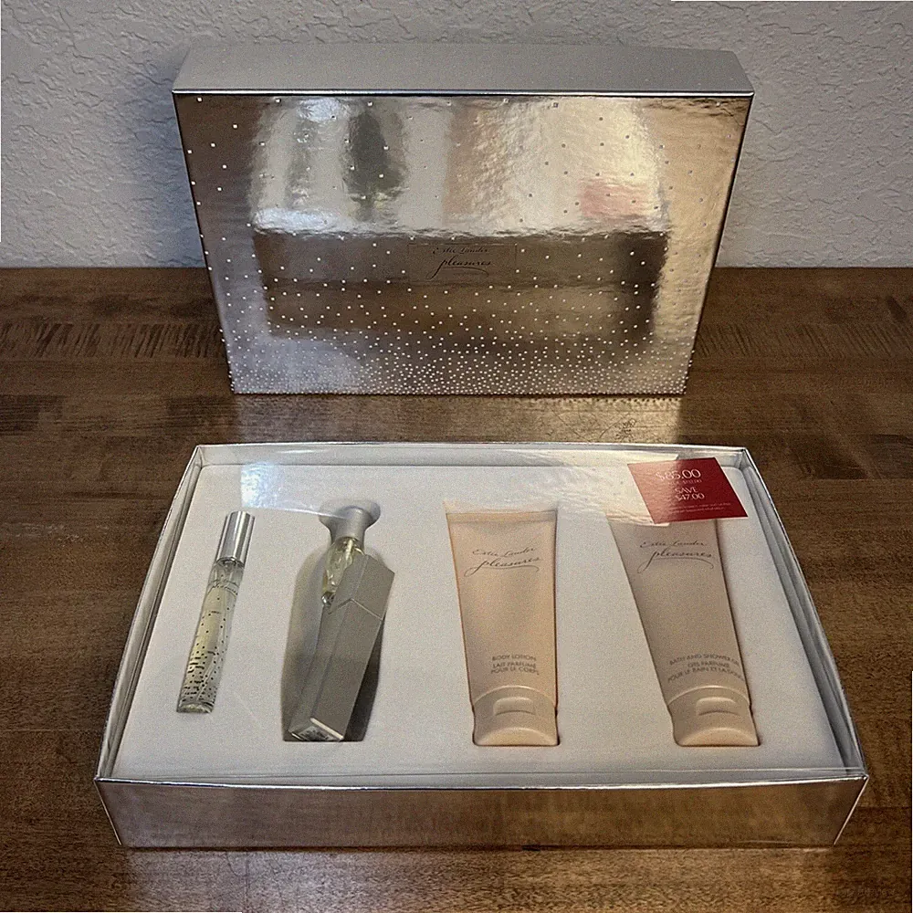 Estee Lauder Pleasures Favorite Destination Gift Set Partially Complete - Read!