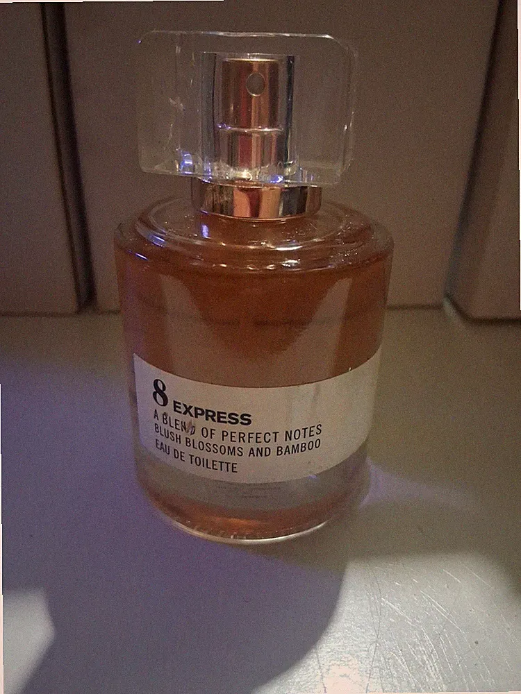 Express #8 Blush Blossoms & Bamboo Perfume 1.7 oz Eau De Toilette