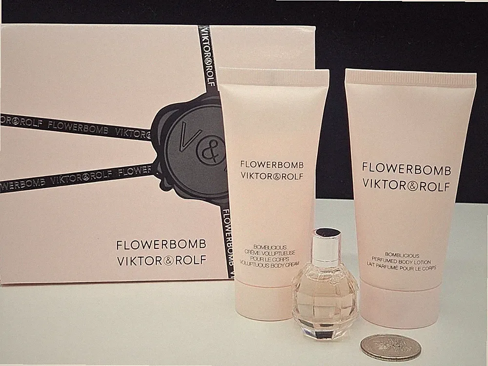 Flowerbomb Viktor Rolf Mini Perfume Body Cream & Lotion Gift Set NEW