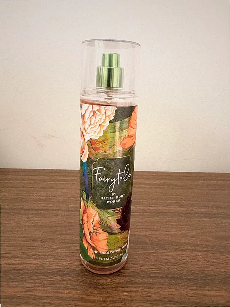 FULL Bath & Body Works Fairytale Fragrance Mist Older Floral Packaging 8 FL Oz