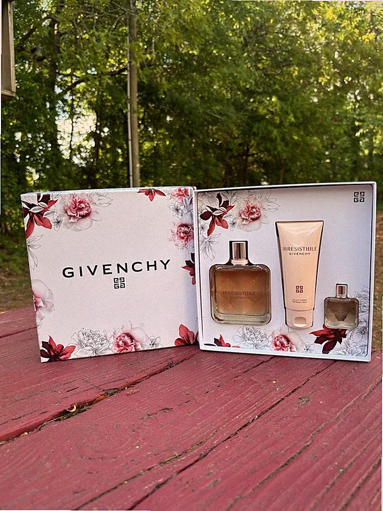 Givenchy Irresistible Eau de Parfum Spray Gift Set Perfume & Body Lotion
