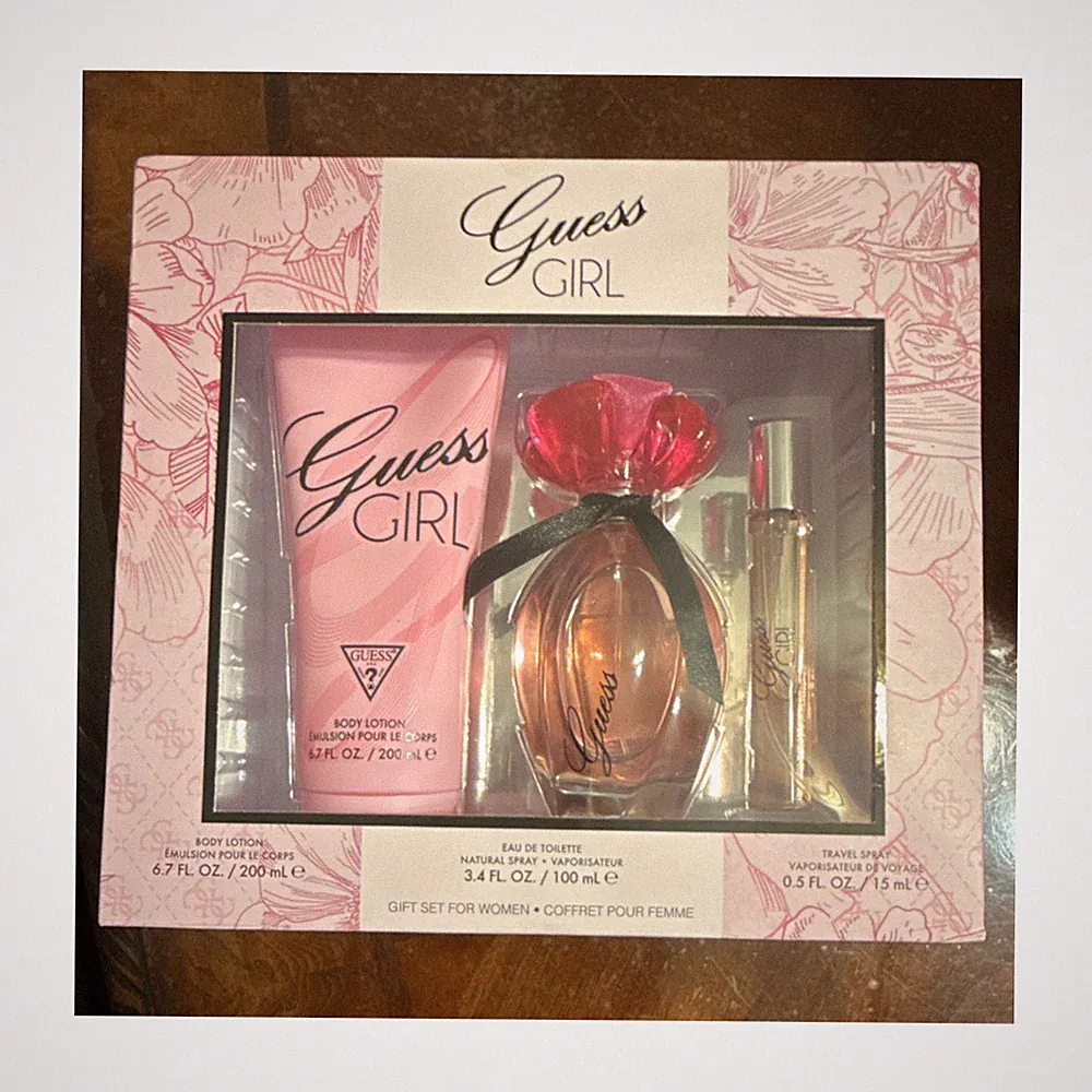 GUESS Girl Women's Gift Set