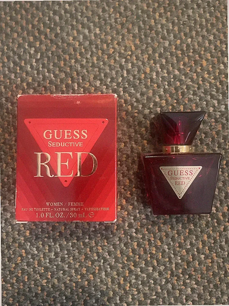 Guess Seductive Red by Guess 1 fl oz 30 ml Eau de Toilette Perfume Spray Unisex