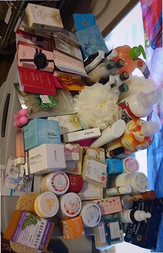 HUGE 15LB New Lux Beauty Skin Care Bath Body Perfume Bundle Full Size/Travel Lot