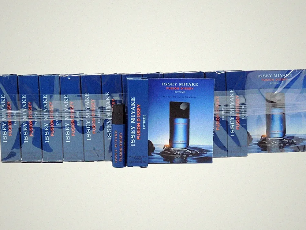 ISSEY MIYAKE FUSION D'ISSEY EXTREME .8ml .02fl oz x 12 COLOGNE SPRAY SAMPLES