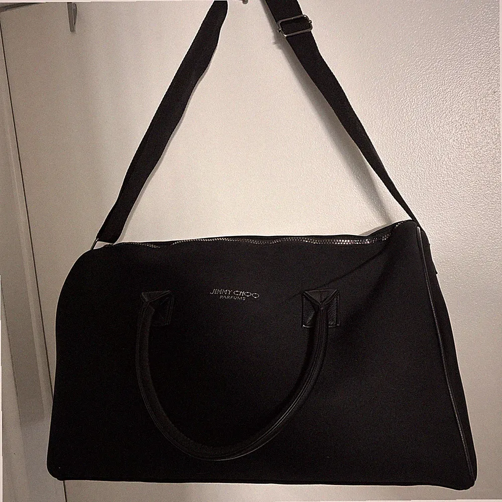 Jimmy Choo Perfume Bag Extra Large Black Stretchy Zipper Overnight Duffle