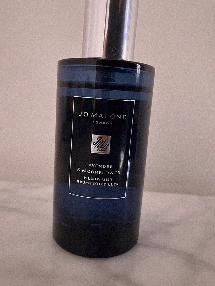 Jo Malone London Lavender and Moonflower Pillow Mist 1.7 oz 50 ml unbox