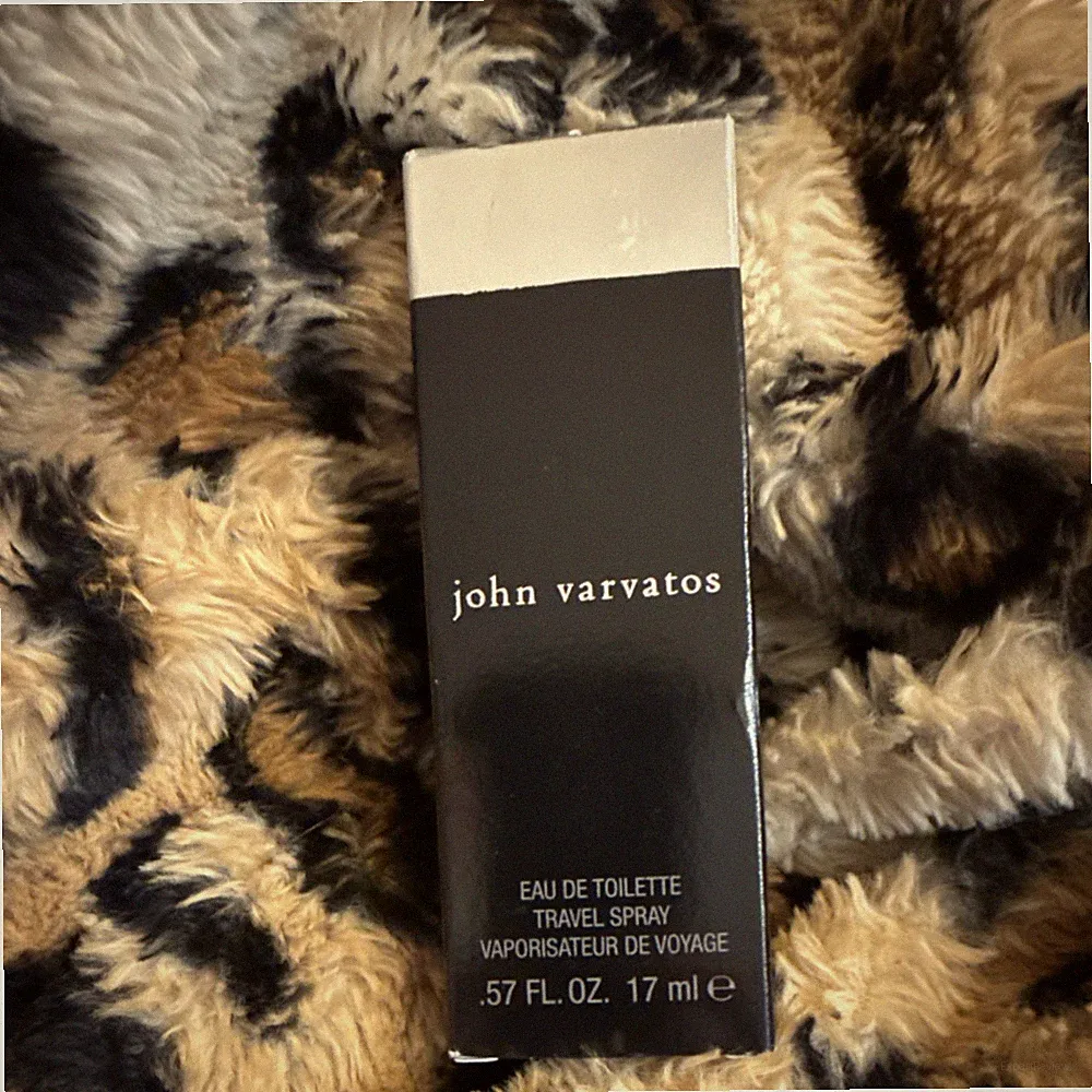 John Varvatos Eau de Toilette Spray 0.57 fl oz 17ml Travel Size Fragrance