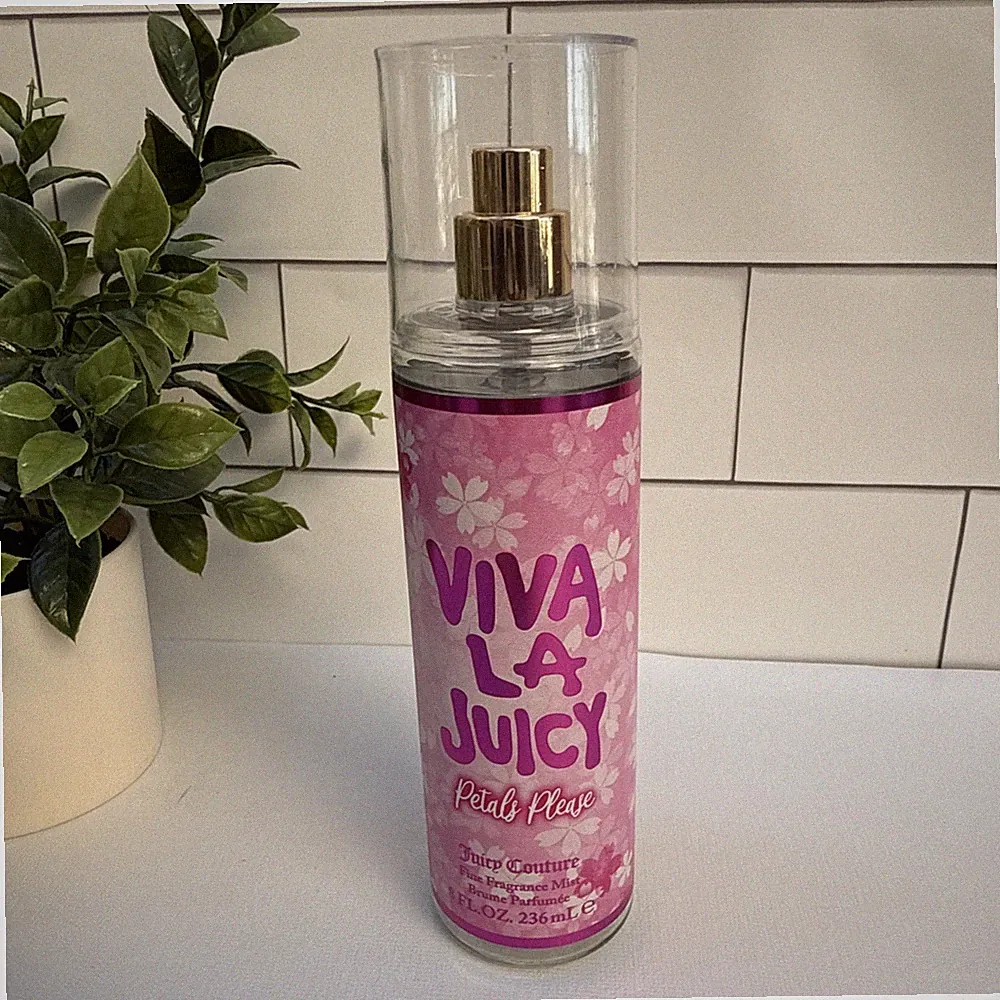 Juicy Couture Viva La Juicy Petals Please Fine Fragrance Mist-8 FL OZ-Brand New