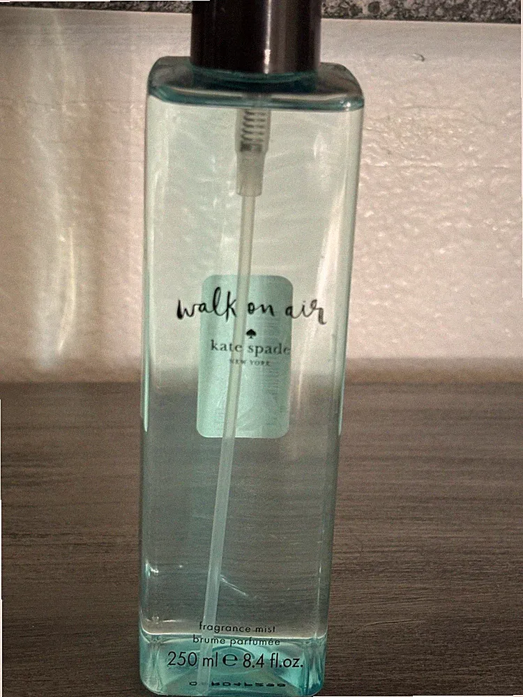 Kate Spade Walk On Air Fragrance Mist 8.4 Fl Oz New York Perfume Body Spray