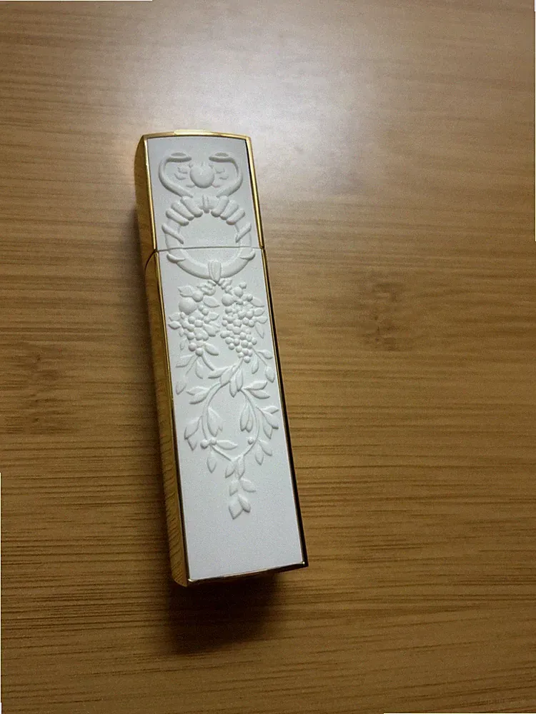 Kilian Eau de Parfum Perfume WHITE/GOLD Travel Atomizer Case for .25 oz spray