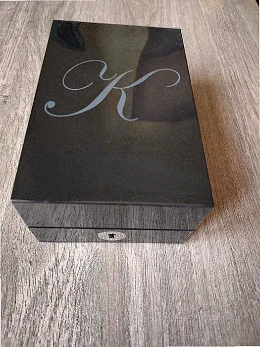 Kilian perfume box.