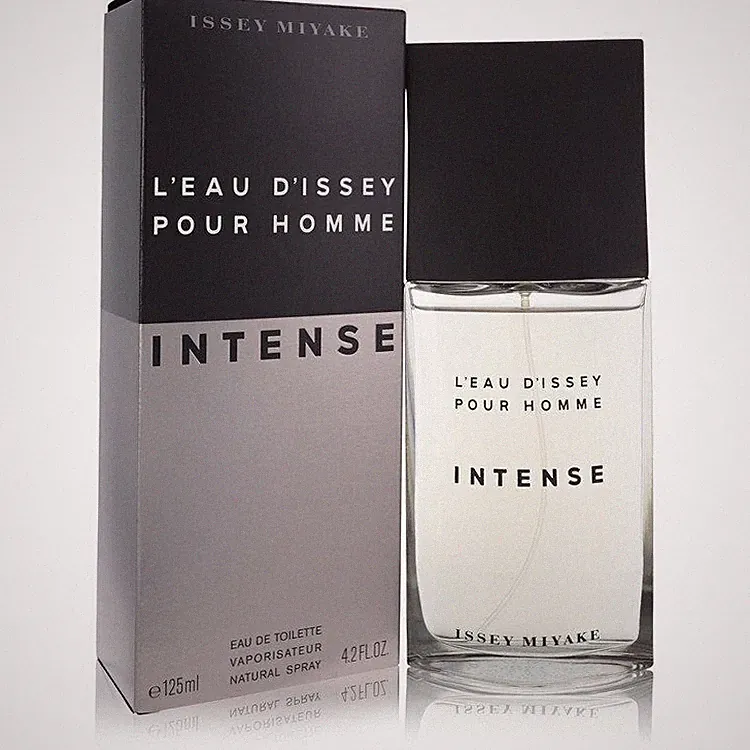 L'eau D'issey Pour Homme Intense Cologne By Issey Miyake EDT Spray 4.2 oz/125ml
