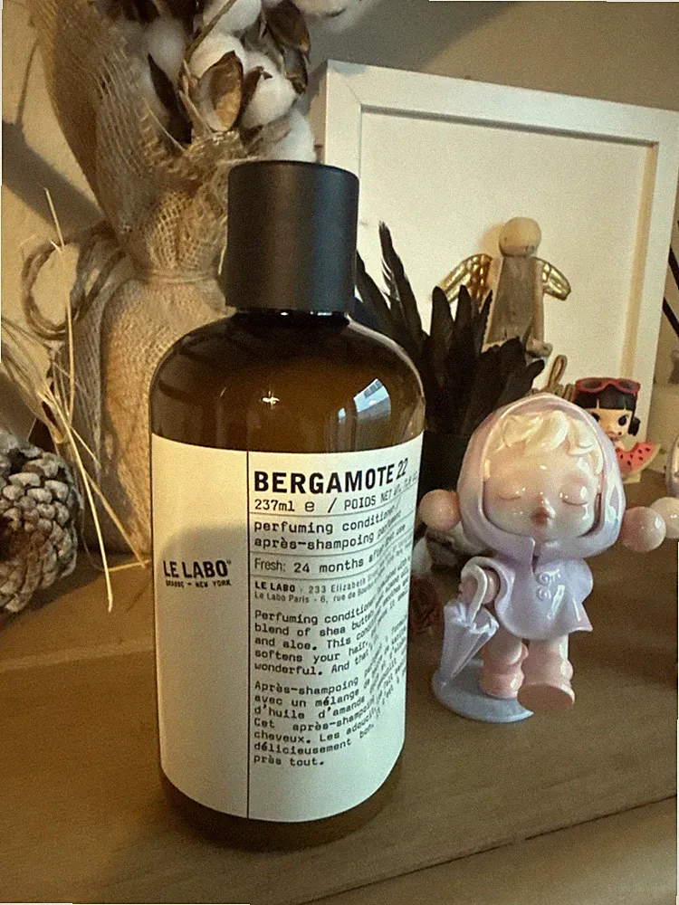 Le Labo Perfuming Conditioner BERGAMOTE 22 - Size 237mL / 7.8 Oz.