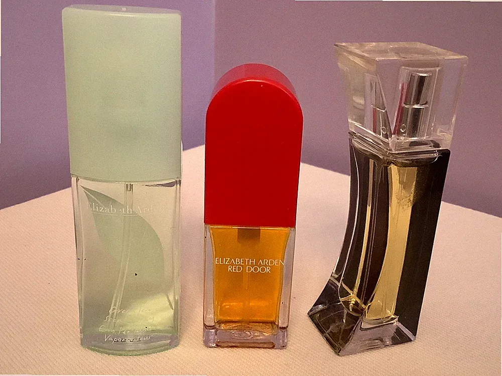 Lot Elizabeth Arden Perfume Travel Spray Red Door Green Tea Provocative Woman