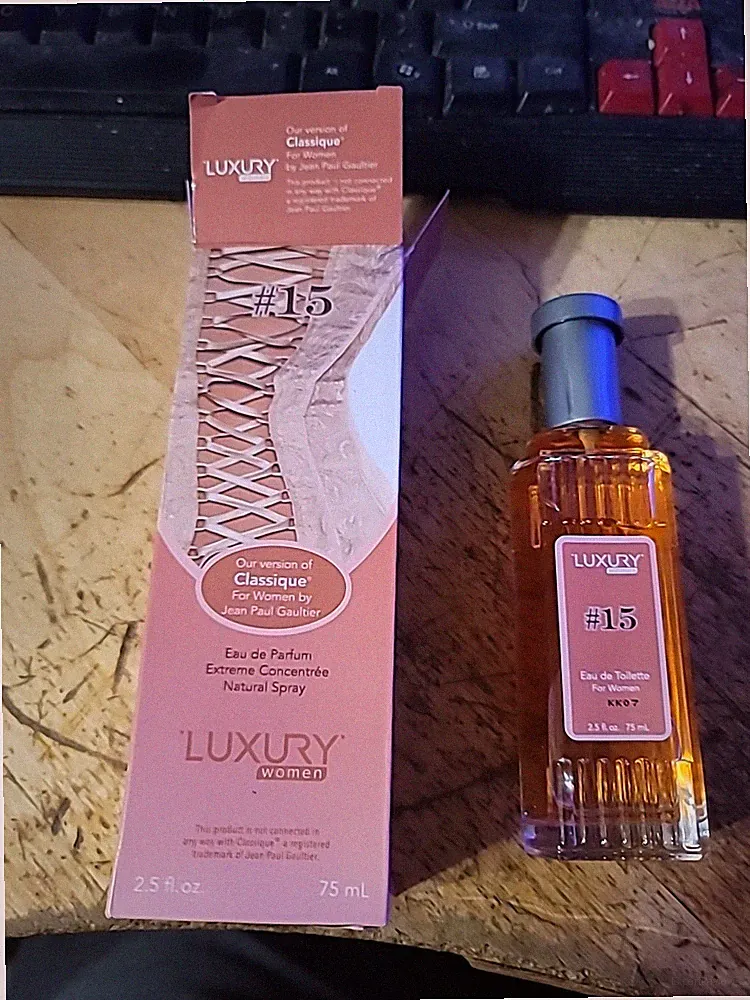 Luxury #15 Perfume Spray for Women 2.5oz 75ml Eau De Toilette-Brand New