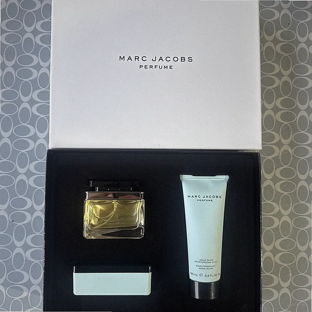 MARC JACOBS PERFUME,SET Eau De Parfum,1.7oz 50ml Aqua Glow 3.4fl Oz Body Butter