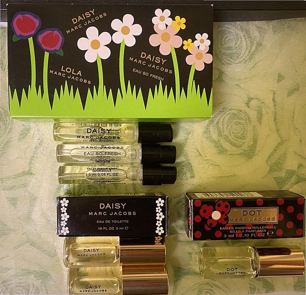 Marc Jacobs Rollerball sample vial spray Lot DAISY,DOT, LOLA,EAU SO FRESH LOT