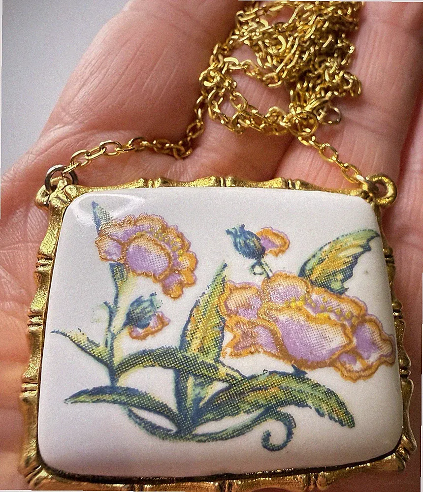 Max Factor Necklace Locket Bamboo Floral Pendant Solid Perfume VTG "Hypnotique"