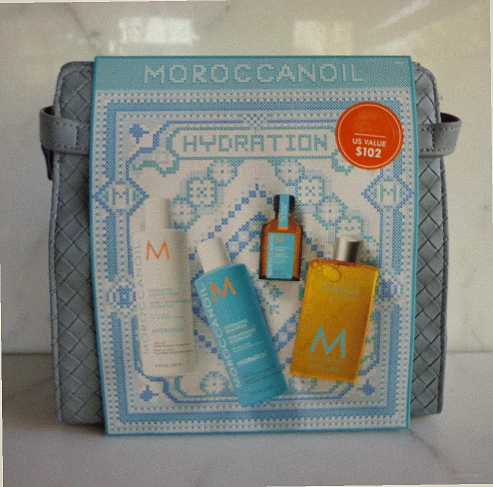 Moroccanoil HYDRATING Shampoo, Conditioner, Treatment, Shower Gel- Gift Set Bag