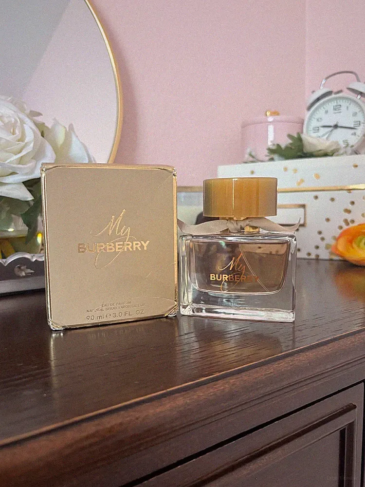 MY BURBERRY by Burberry Perfume for Women 3.0 oz Clear with gold accents! :)