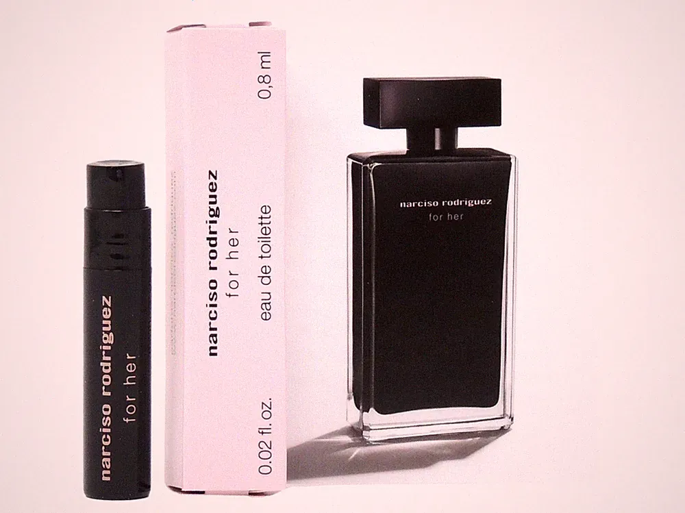 NARCISO RODRIGUEZ FOR HER EDT .8ml .02fl oz x 1 PERFUME SPRAY SAMPLE