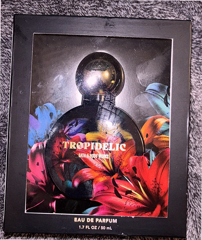 NIB Bath and & Body Works Tropidelic Eau De Parfum 1.7 fl oz Spray Perfume