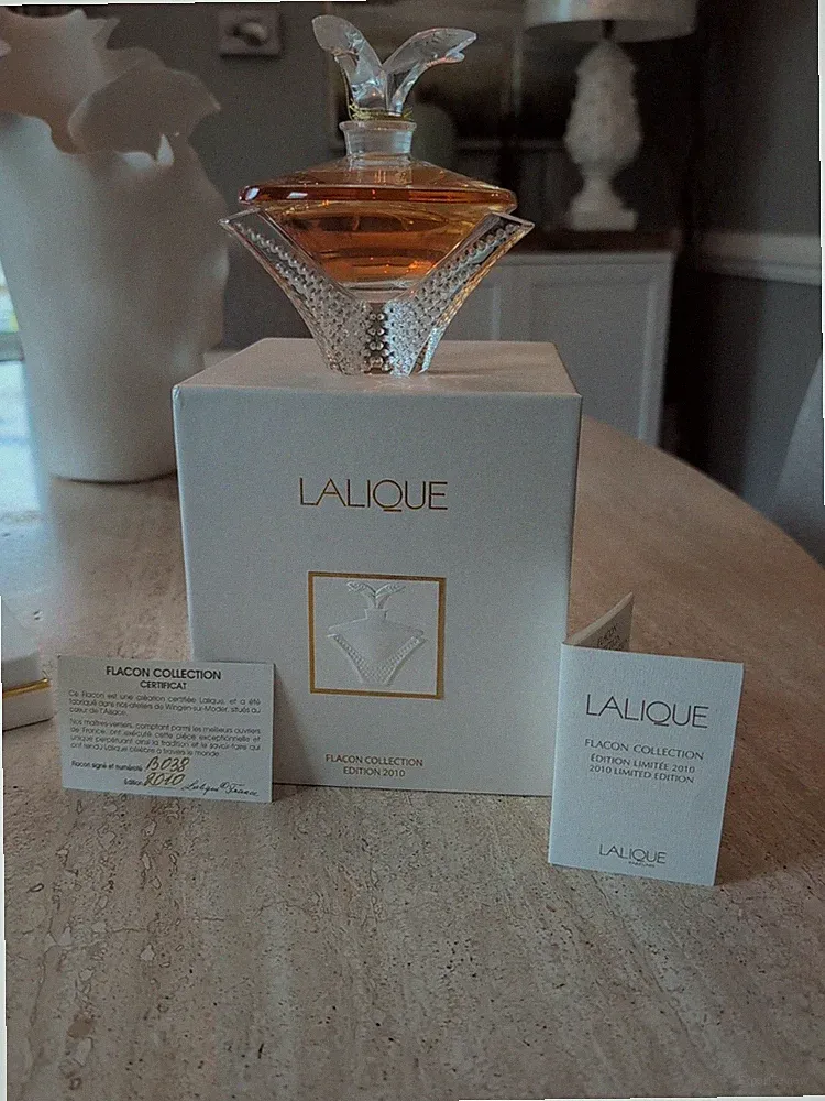NIB Lalique Flacon Collection 2010 Limited Edition Perfume In In Cascade Bottle